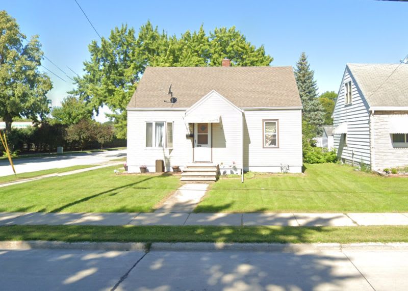 452 Bellevue Street – photo 1