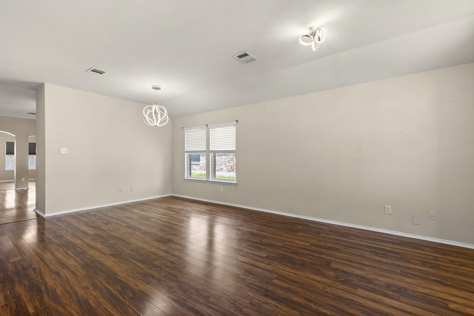 6725 Mundo Drive – photo 4