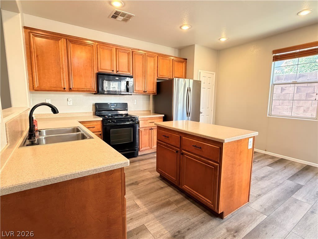 7237 Mineral Park Avenue – photo 5