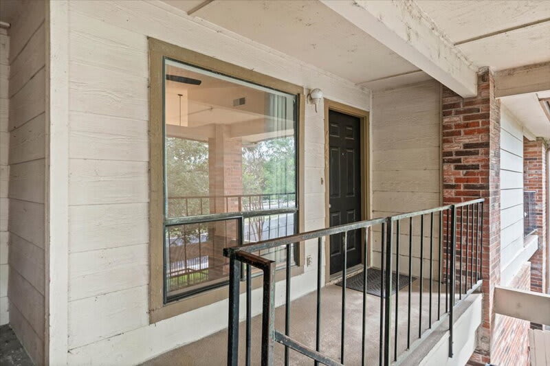 1705 Crossing Place – photo 3