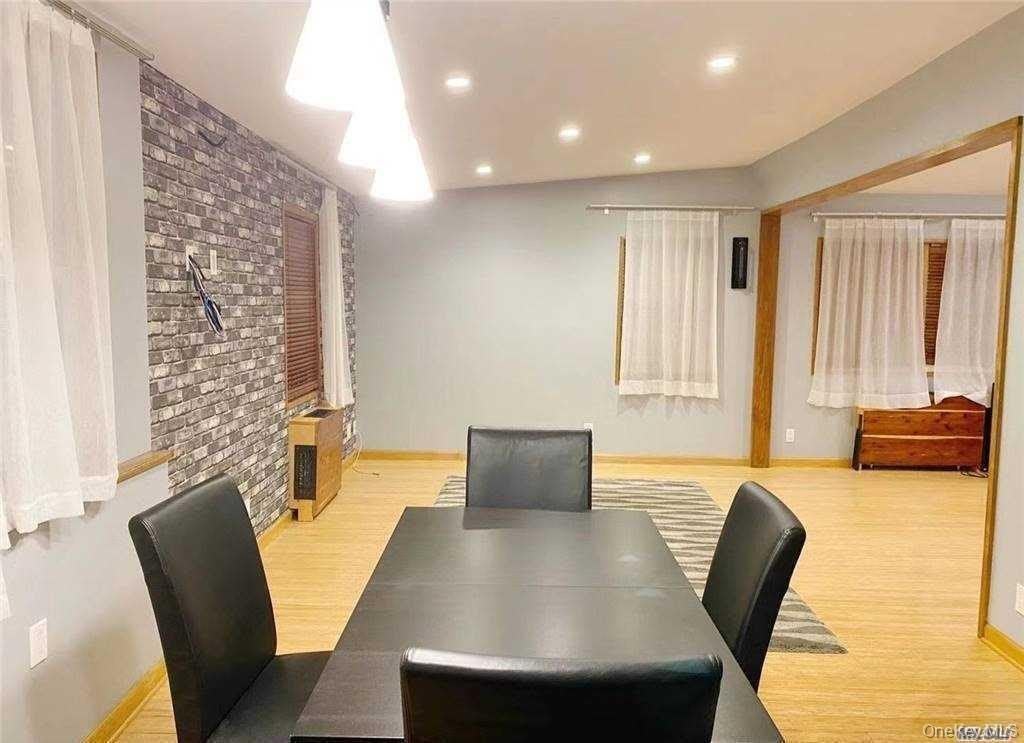 59 Oak Street – photo 3