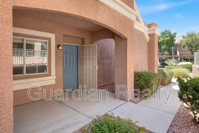 401 Pine Haven St – photo 4
