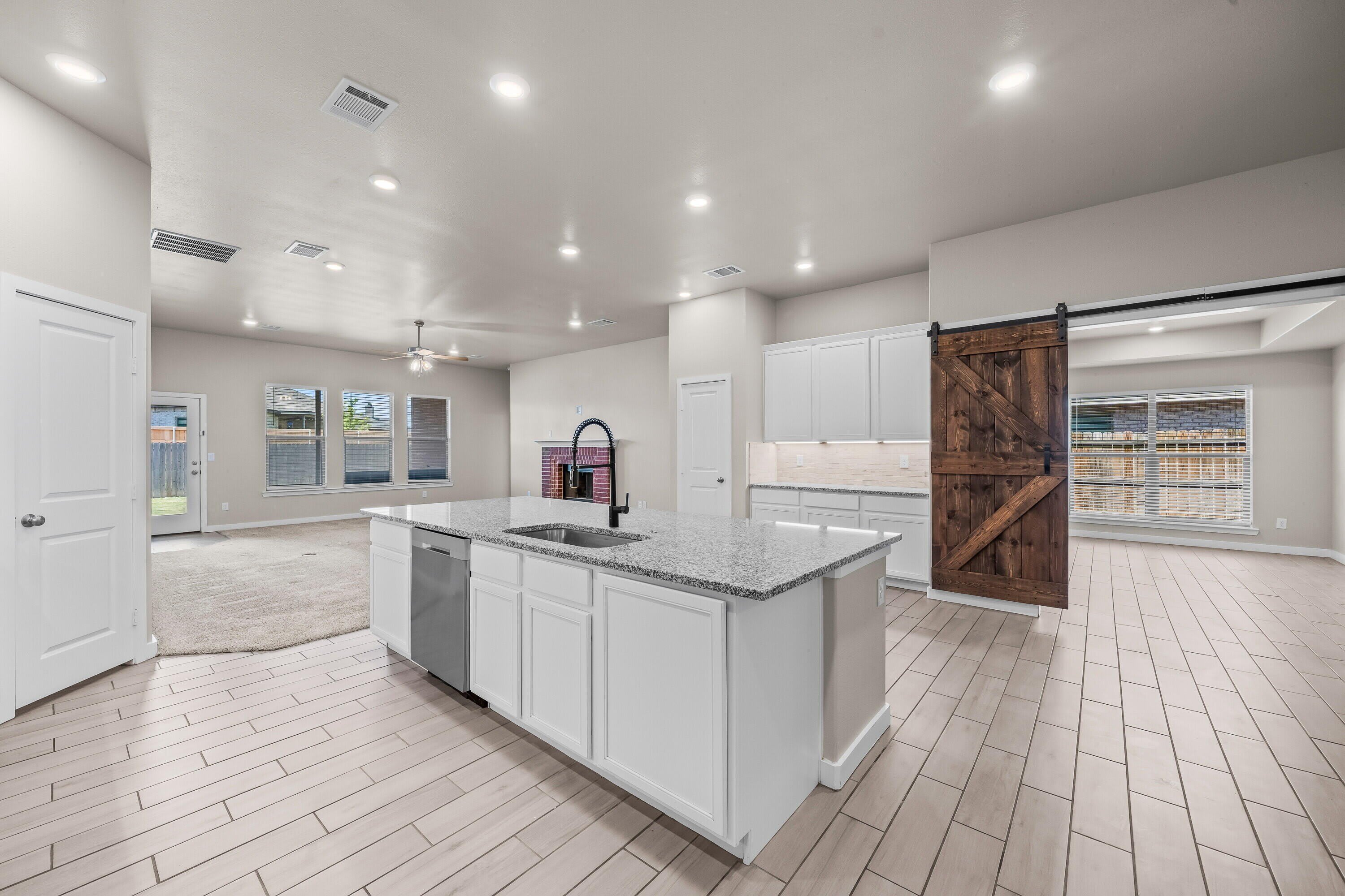 7421 29Th Street – photo 4