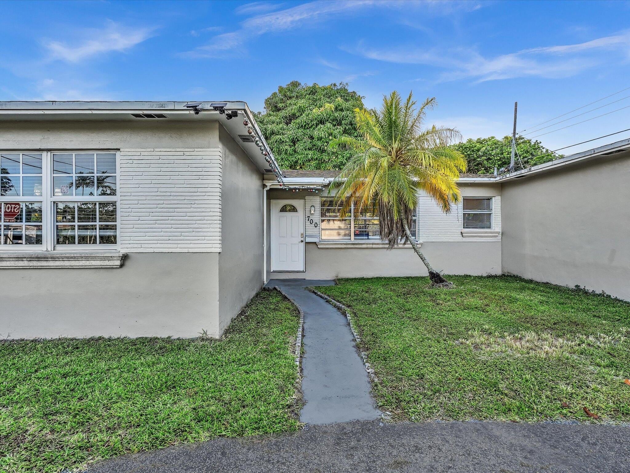 700 Sw 5Th Court – photo 3