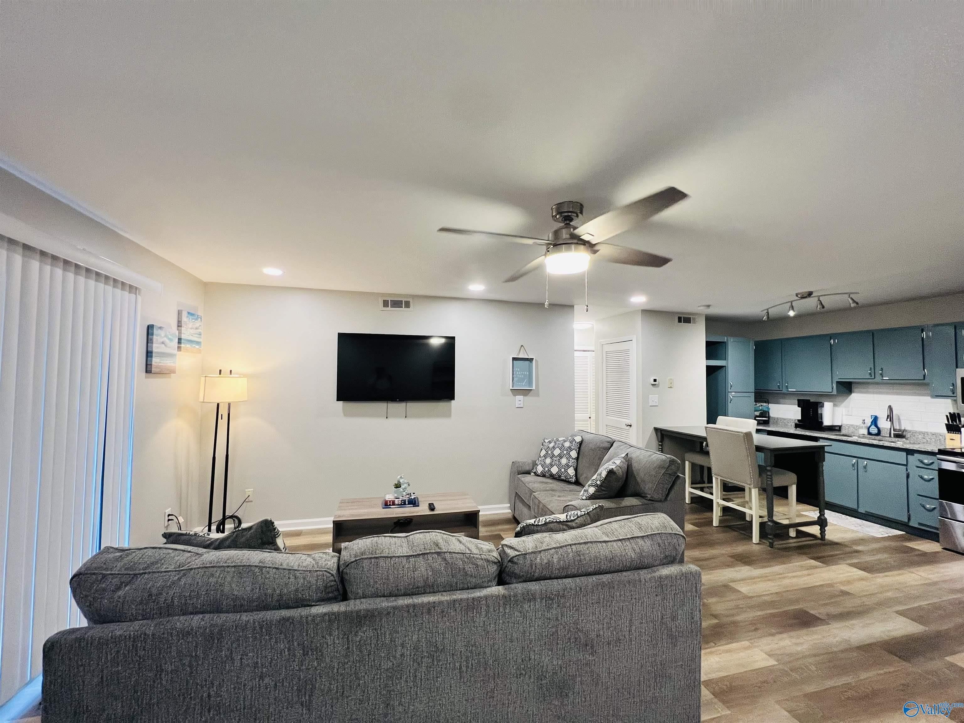 6612 Willow Pointe Drive NW – photo 4
