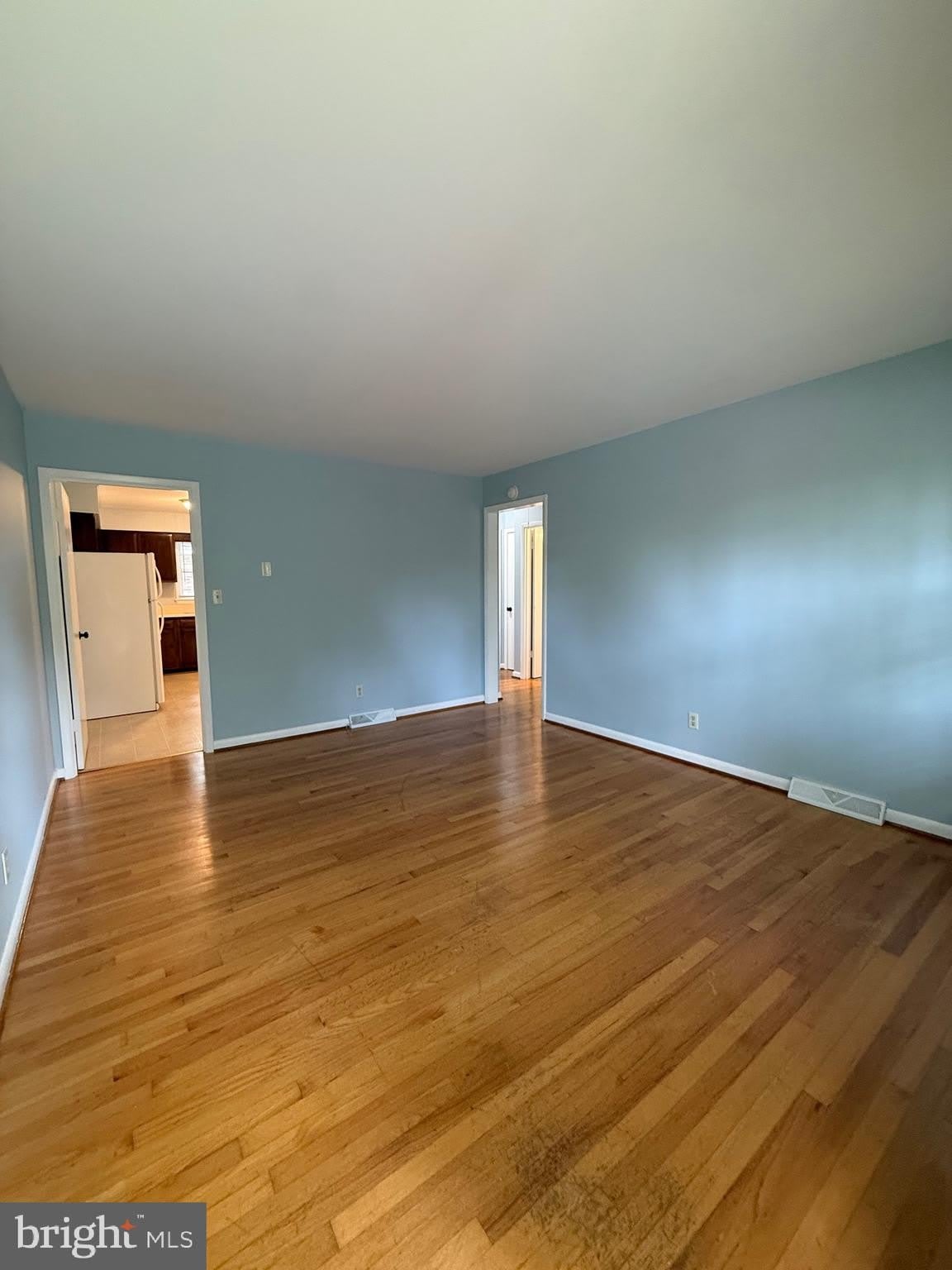 1315 RAPPAHANNOCK Avenue – photo 2