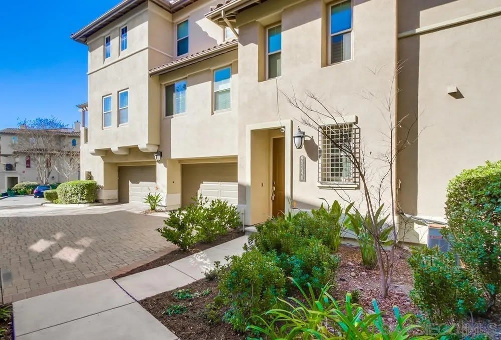 9240 Piantino Way – photo 4