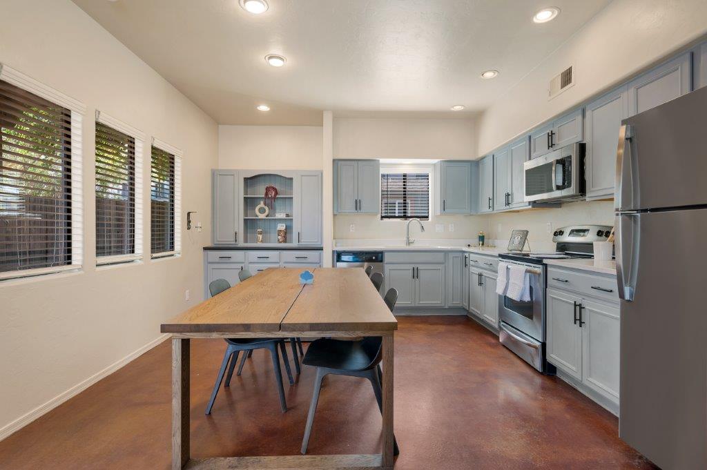 The Benedictine Townhomes – photo 5