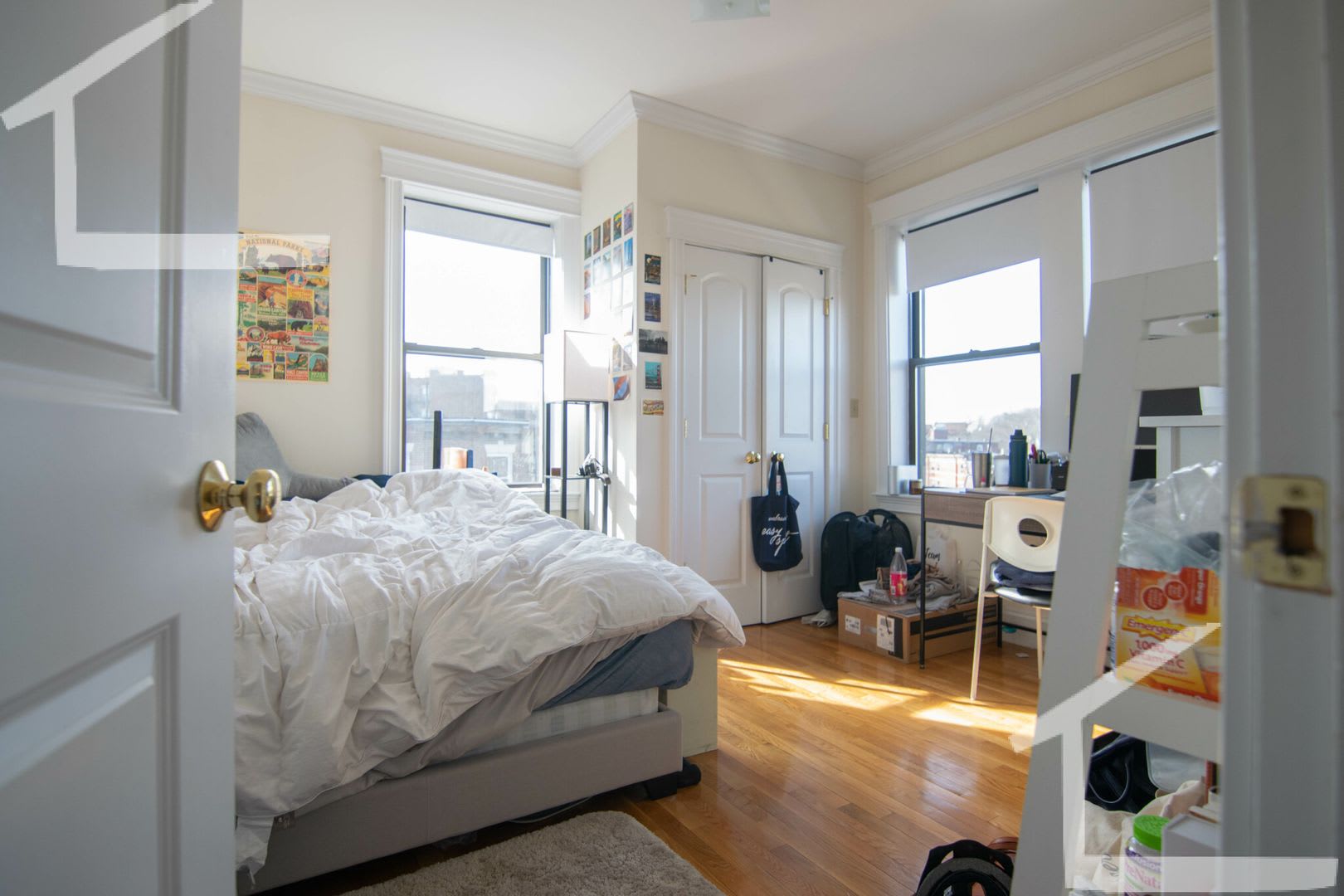 Charming 3 Bedroom-No Broker Fee – photo 2