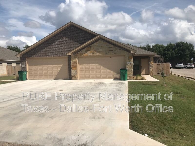 3011 Enchanted Road – photo 1