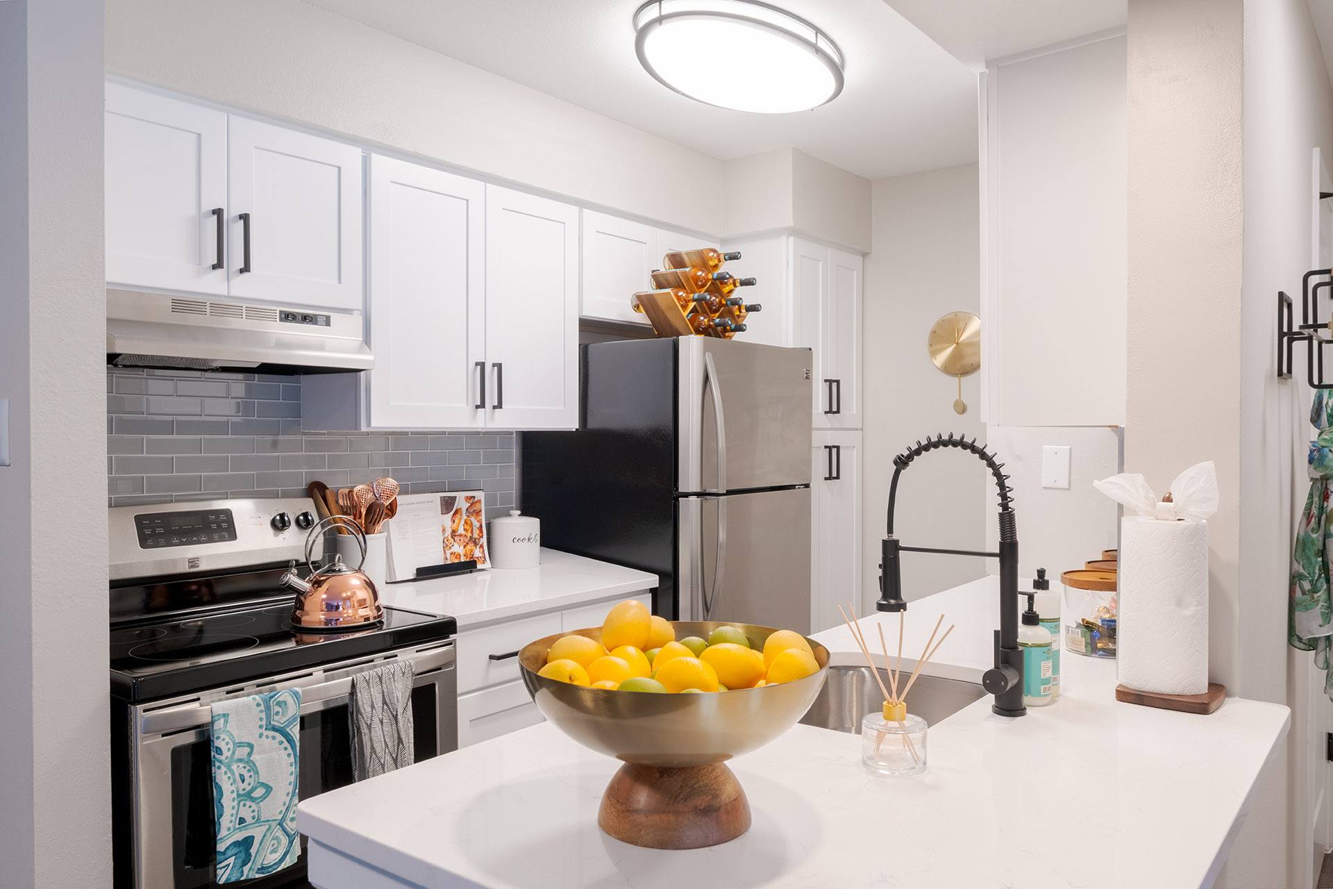 Saddle Ridge Apartments – photo 3