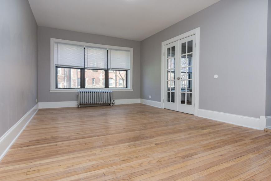 8211 South Ellis Ave – photo 3