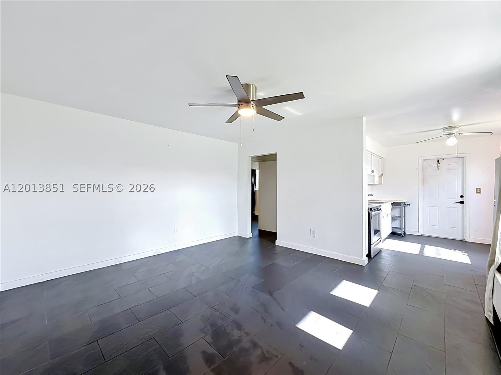 391 Ne 42Nd Ct – photo 4