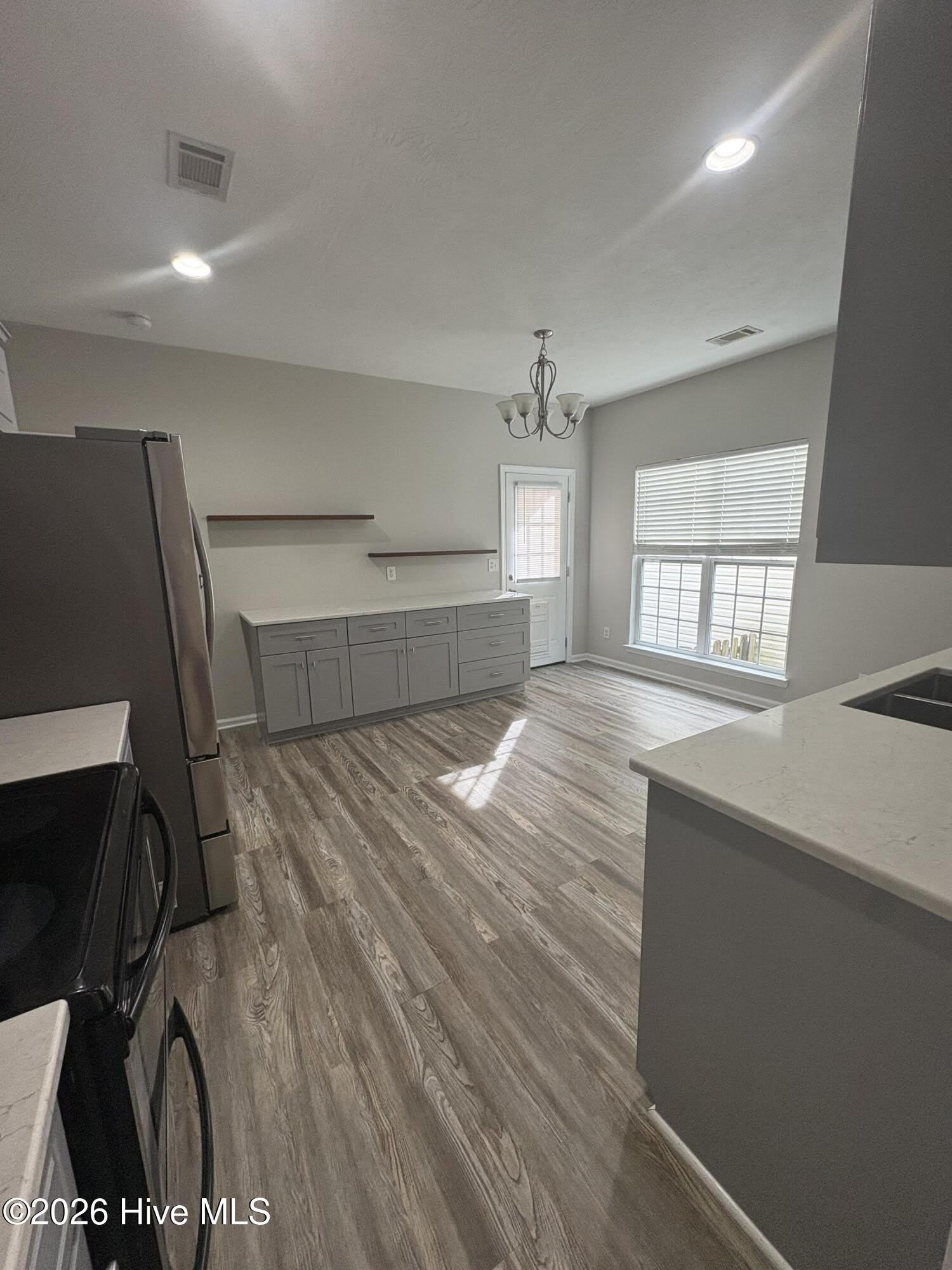 2021 Dundee Way – photo 5