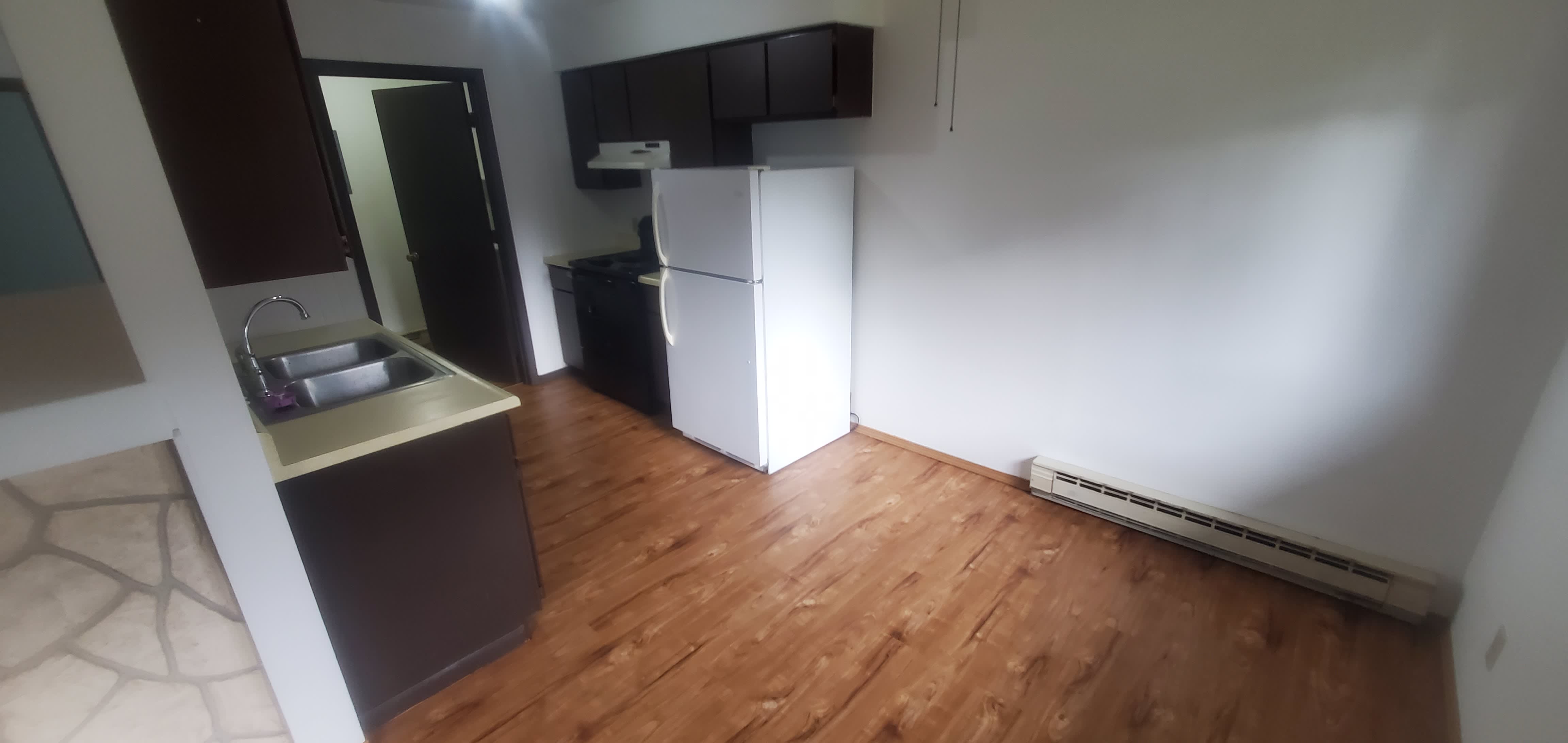 1749 Bainbridge St – photo 5
