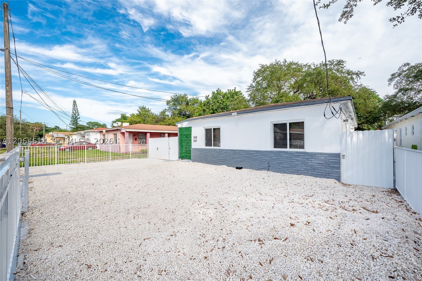 5505 Nw 5Th Ct – photo 1