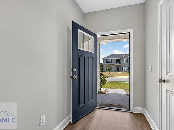 589 Meloney Drive – photo 4