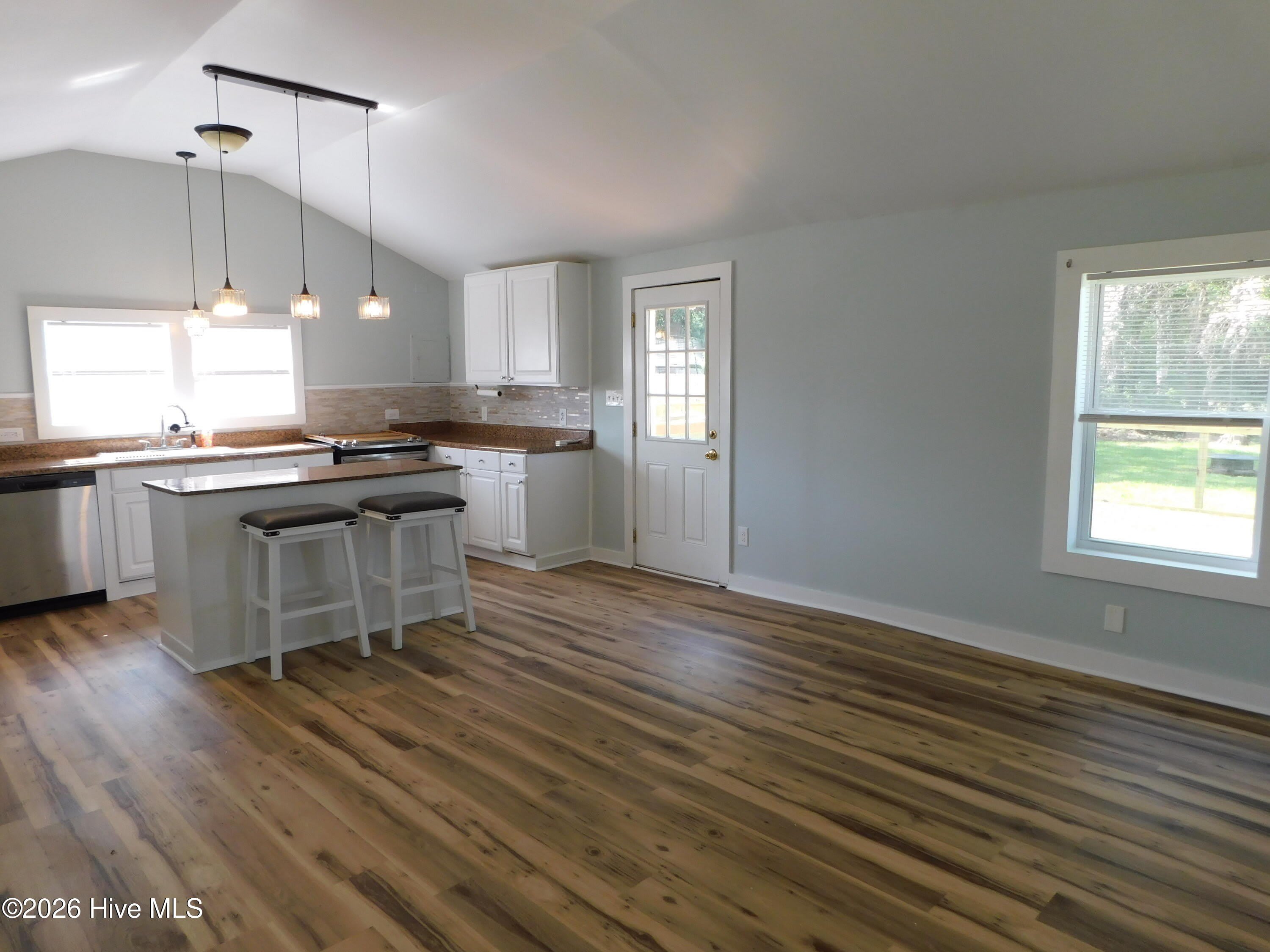 119 Earl Avenue – photo 3
