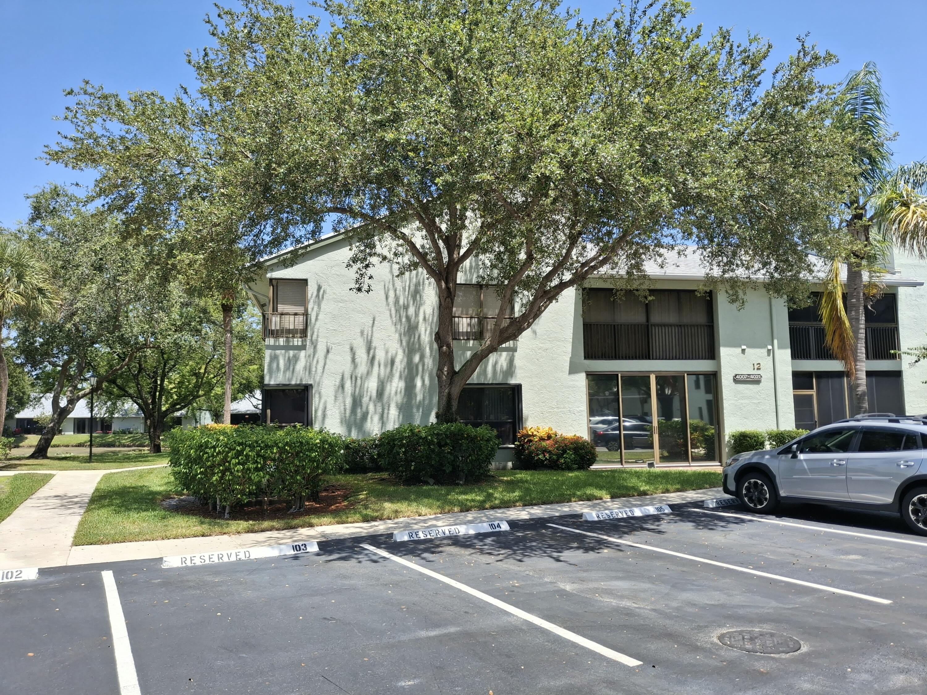 4017 CARAMBOLA Circle N – photo 3