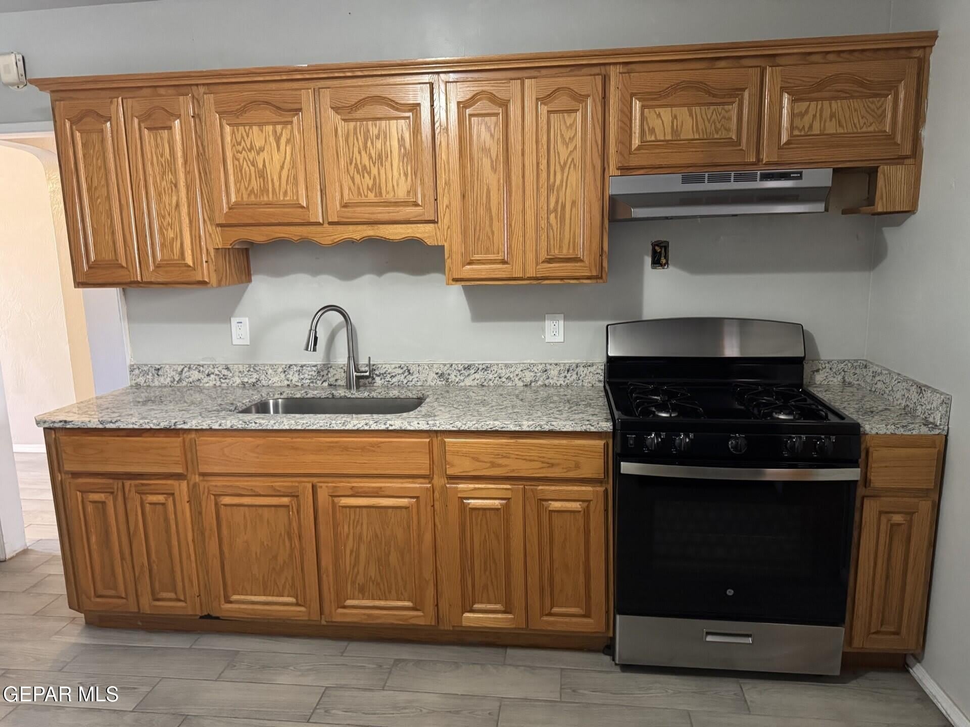 5915 TROWBRIDGE Drive – photo 3