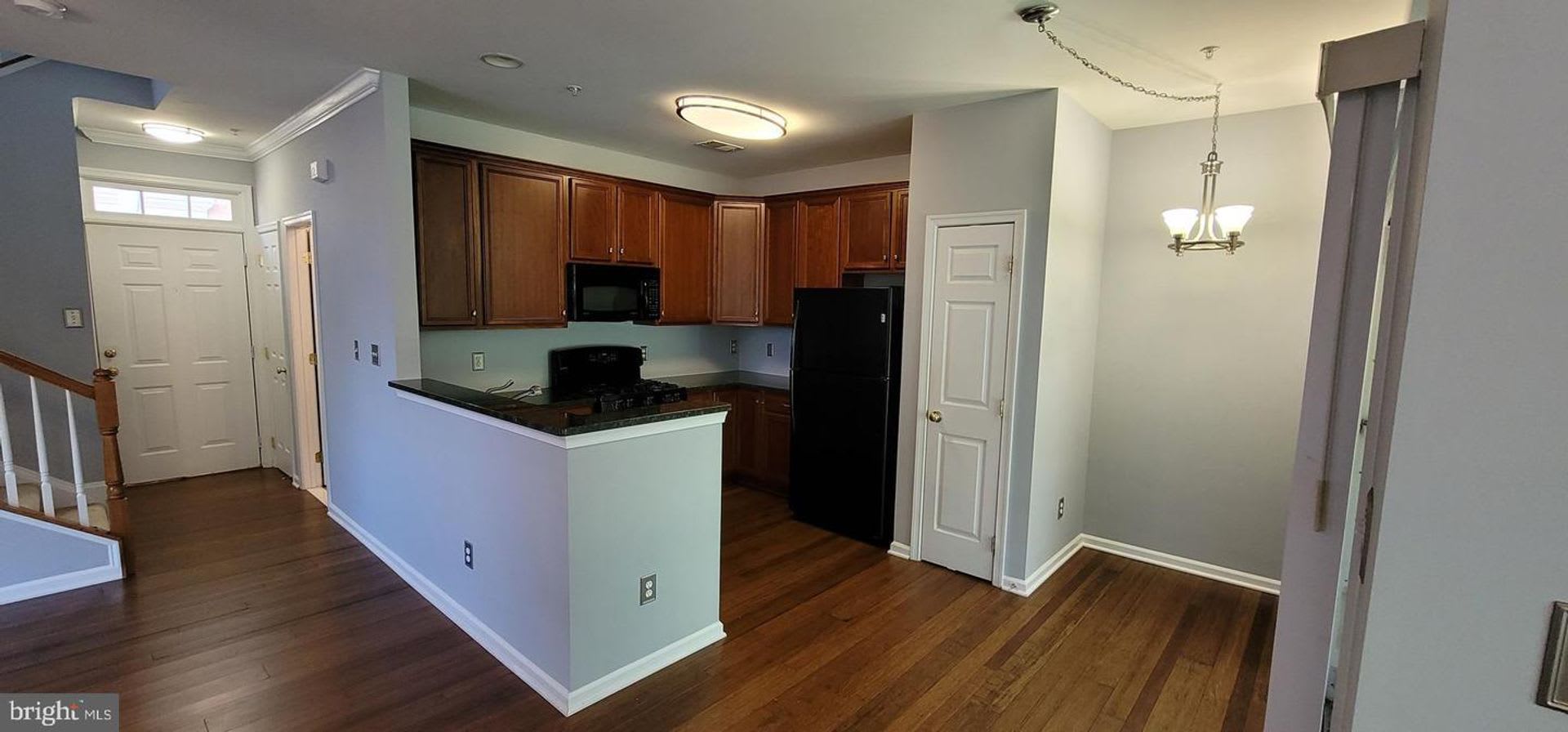 Nestled within the sought-after Ridges at Belmont Country Club – photo 4