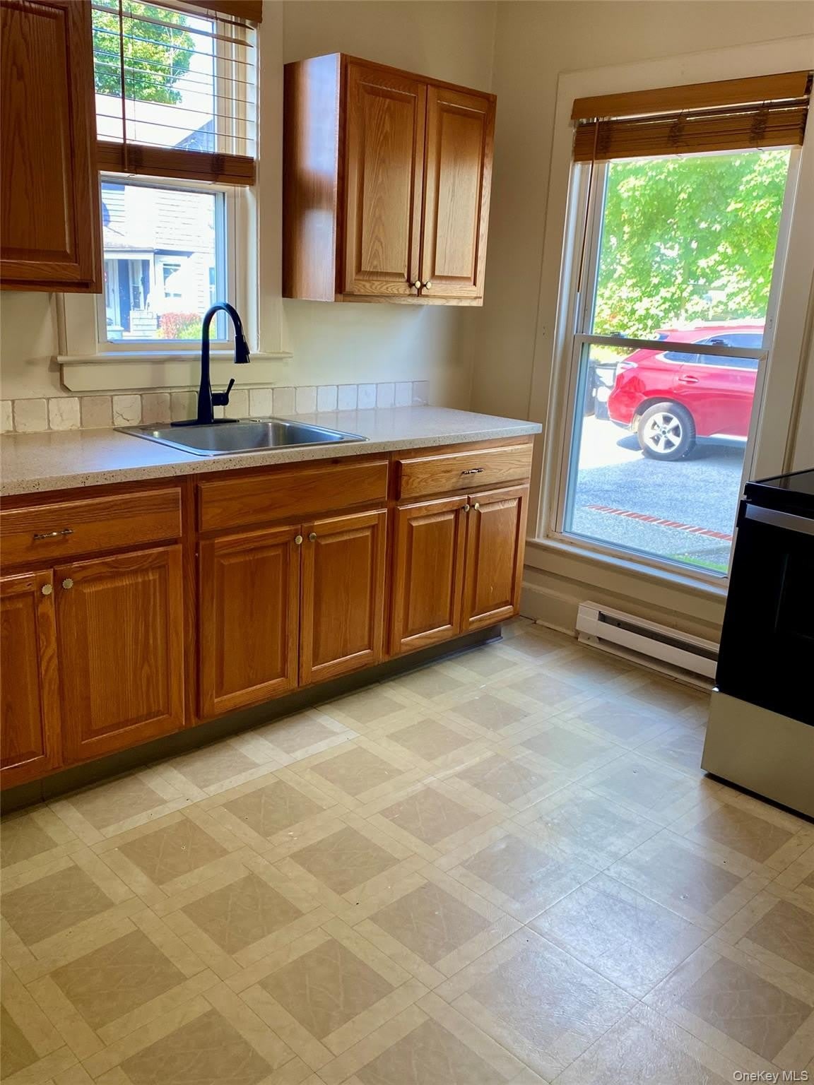 19 Memorial Avenue – photo 3