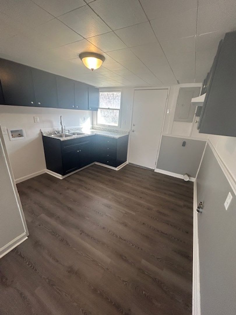 HALF OFF Security Deposit – Limited Time Special! Section 8 Welcome! – photo 2