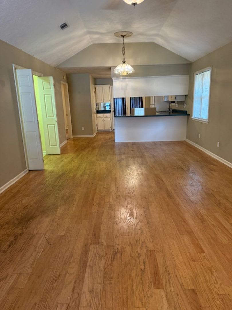 2 bd/2 ba house – photo 2