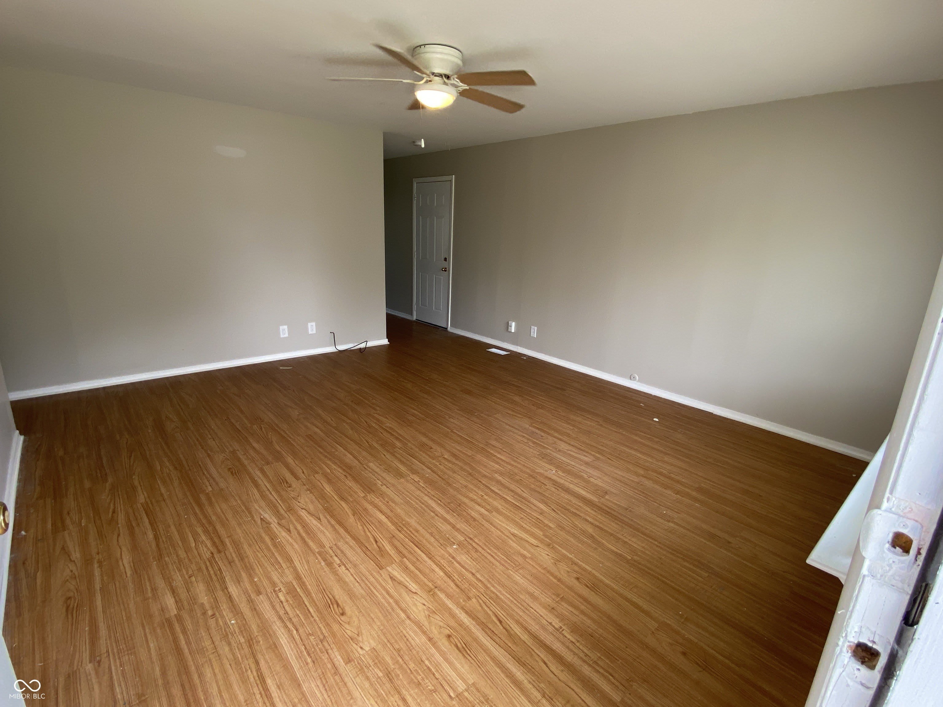 7910 Roy Road – photo 3