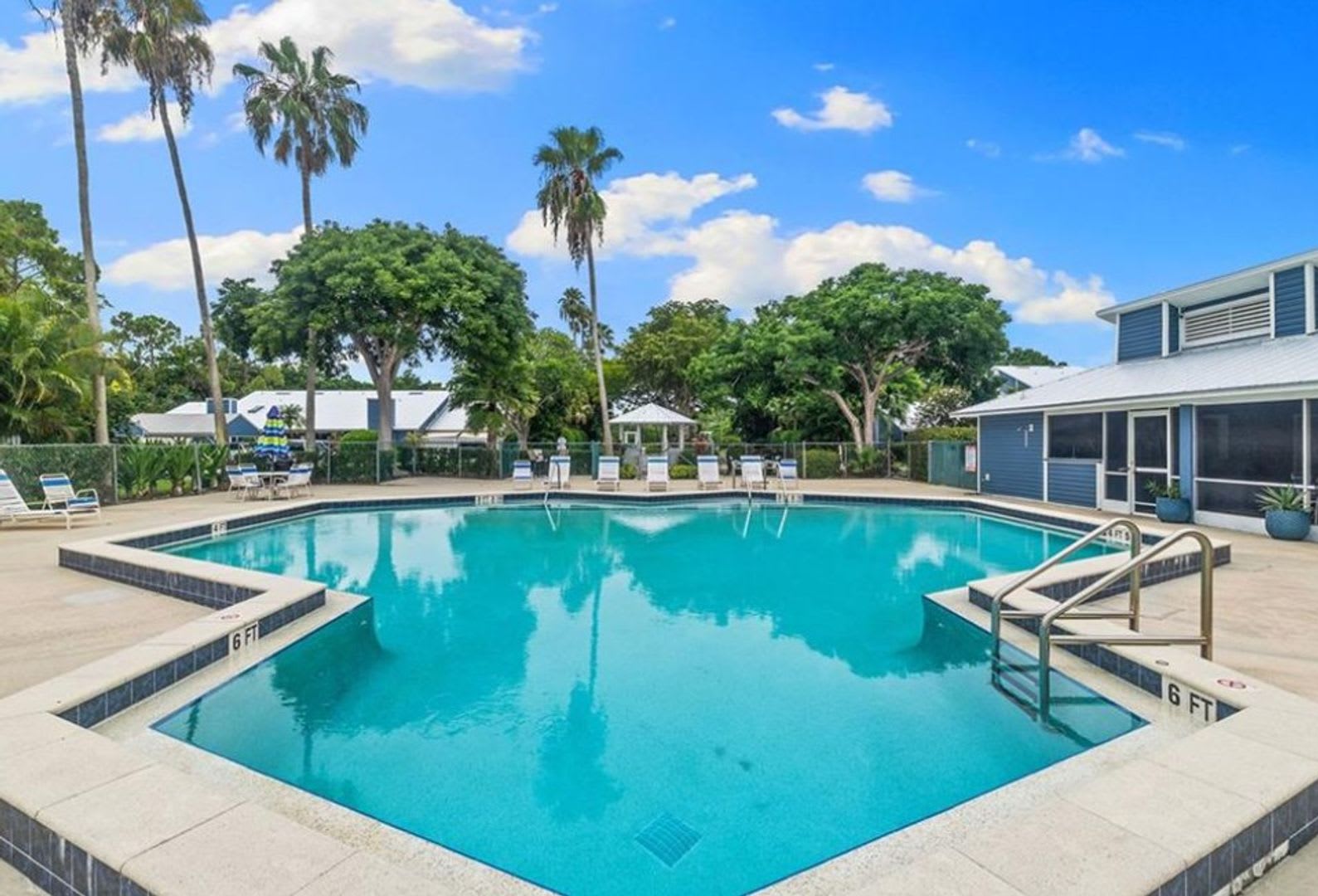 Stunning 3Br 3Ba Townhouse With Extra 4Th Large Room To Be Used As Bedroom Or Office Tranquil Lake Views Timberwood Of Naples – photo 3
