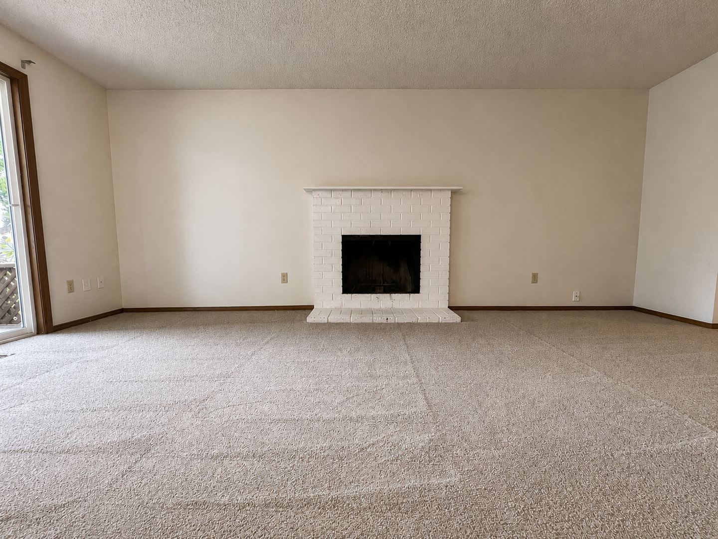 Charming Gresham Gem on a Quiet Cul-de-Sac – Attached Garage & Convenient Location! – photo 5