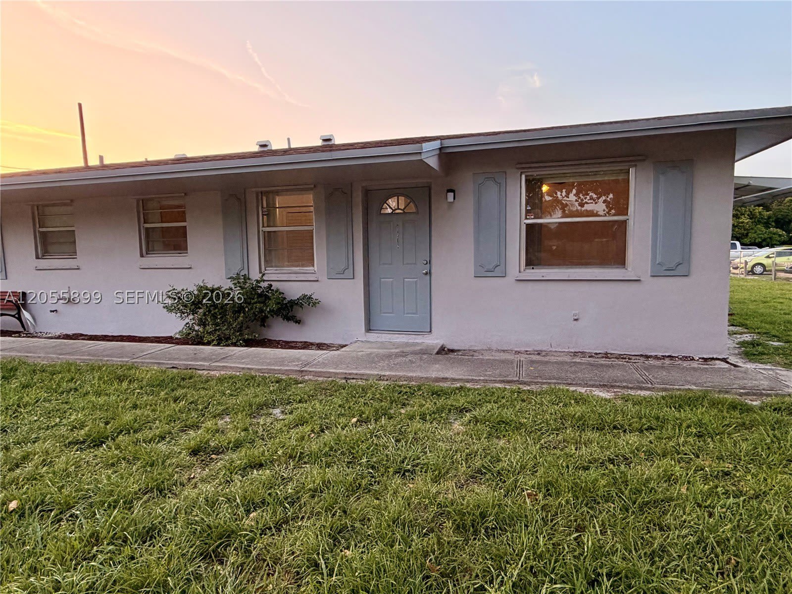 1502 N 57th Ter – photo 3