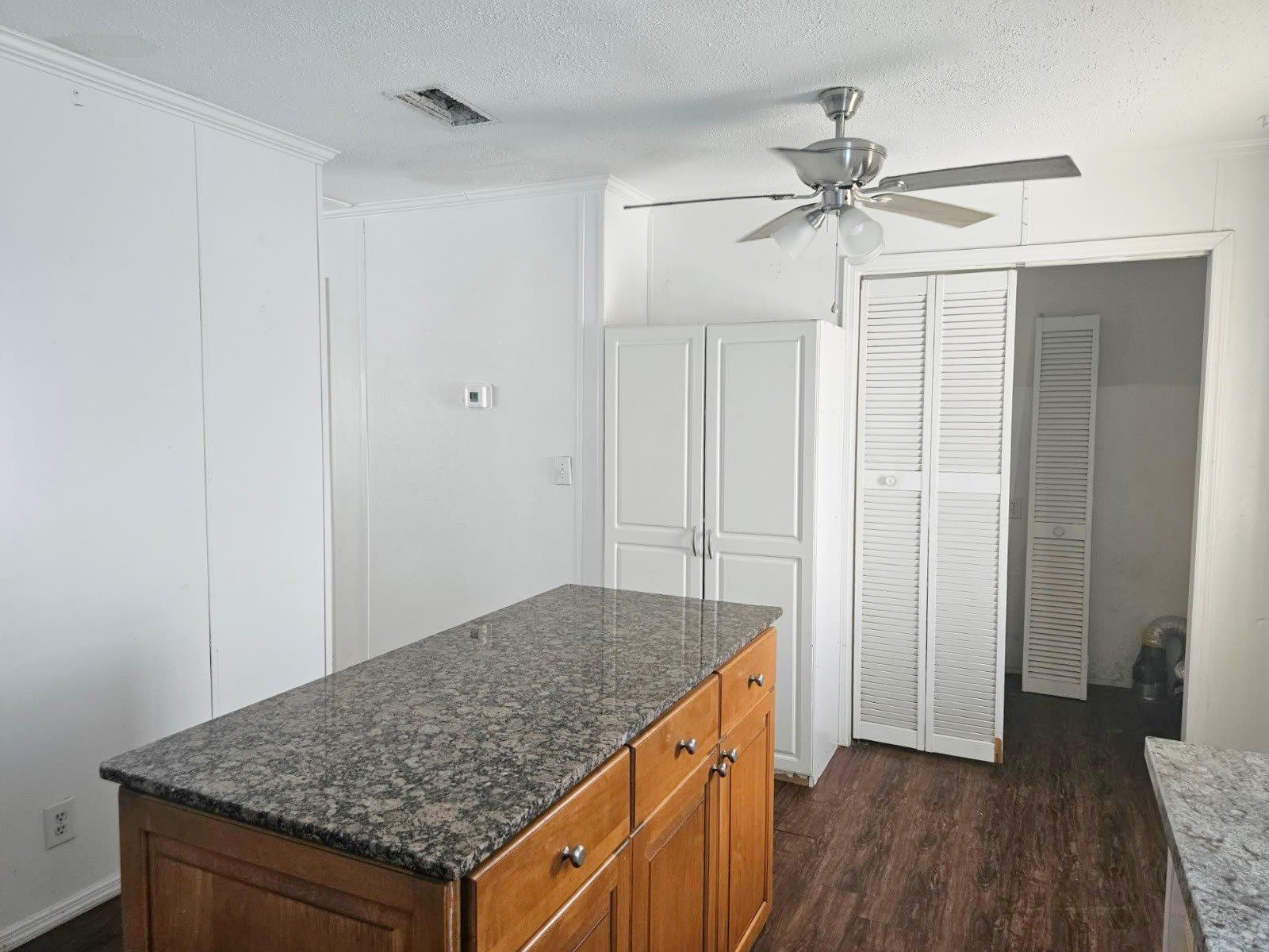 5917 14th St. W – photo 2