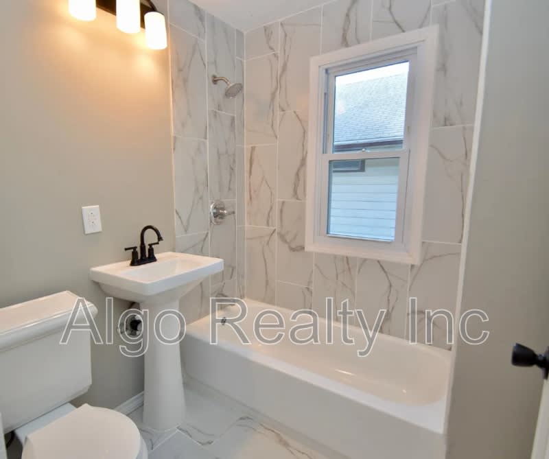 4239 Minnehaha Avenue 1 – photo 5