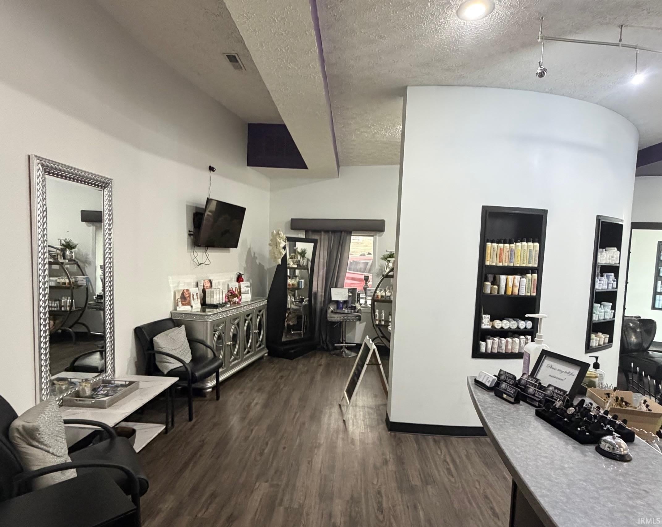 300 E 3Rd Street – photo 4