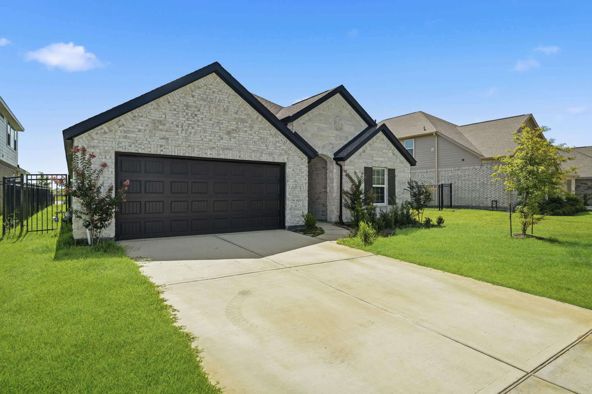 4696 Peony Green Drive – photo 2