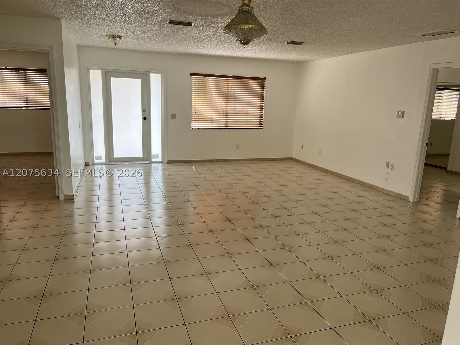 18105 NW 81st Ct – photo 2