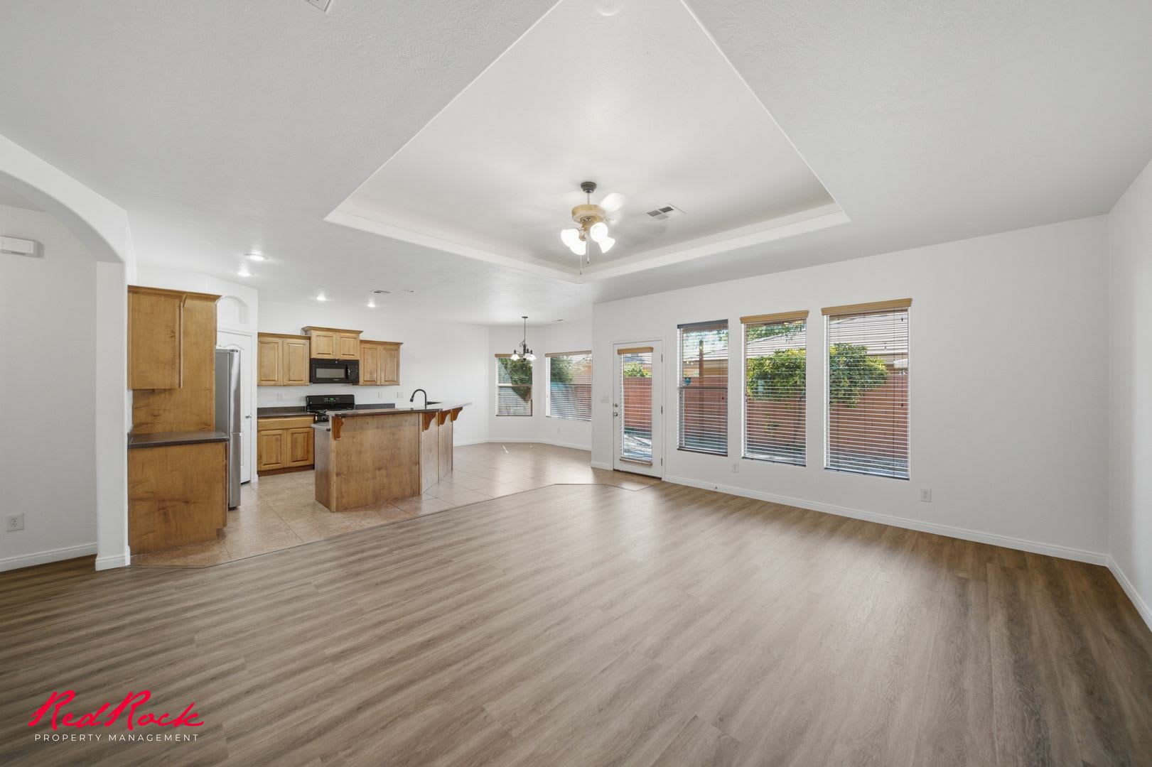 Pet Friendly 4 Bedroom Home! – photo 3