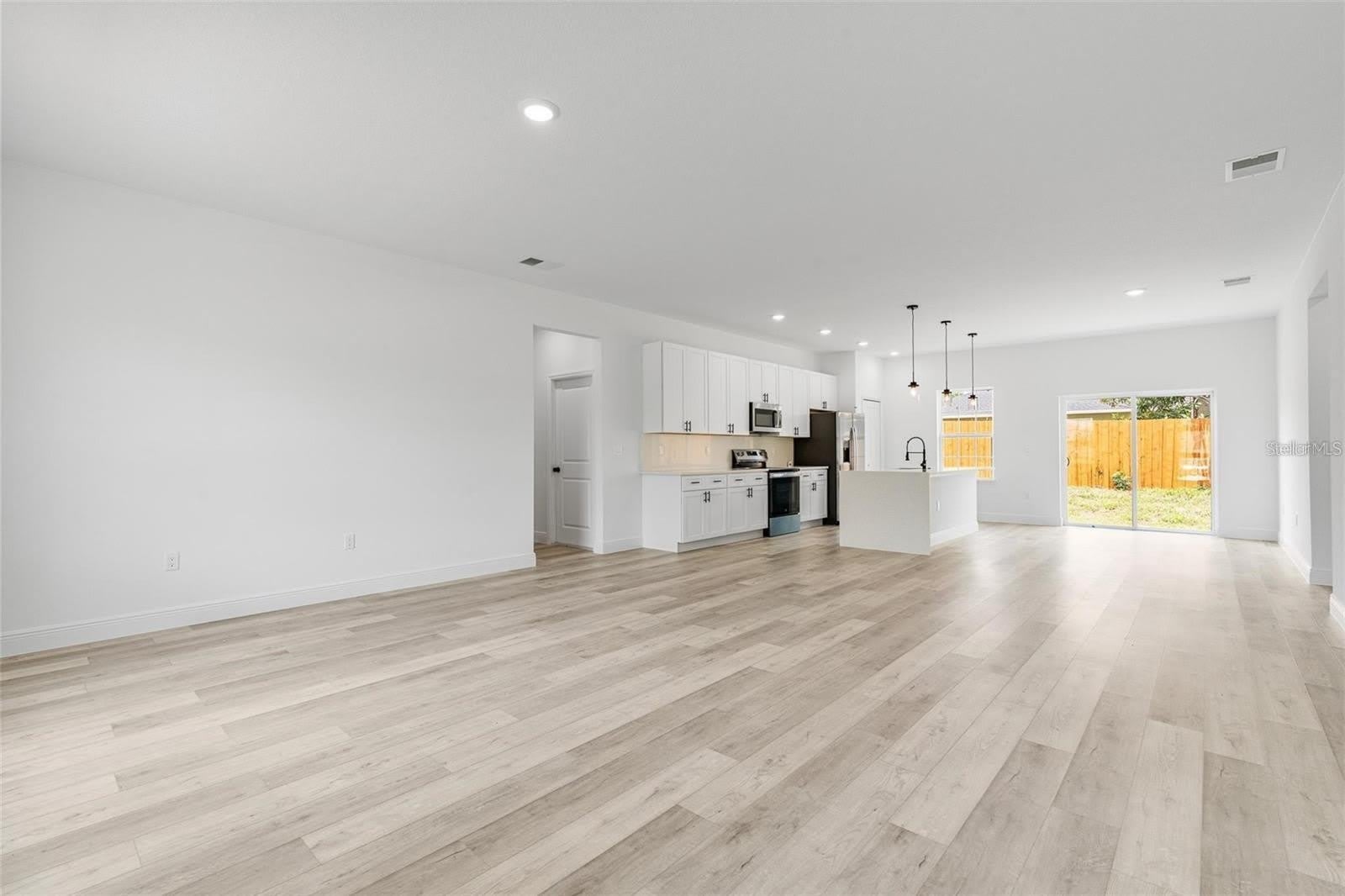 324 Marion Oaks Trail – photo 4