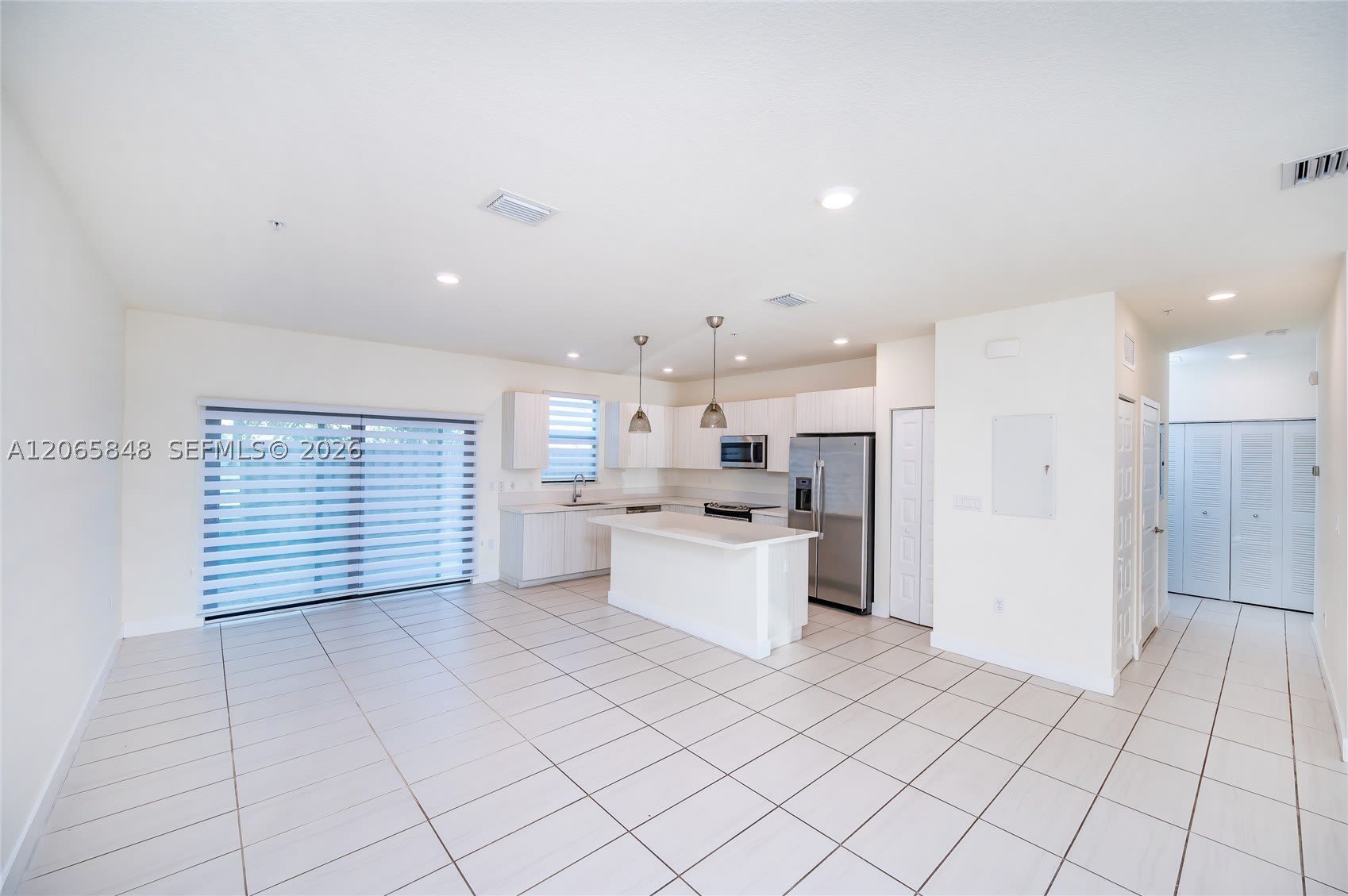 10461 NW 82nd St – photo 3