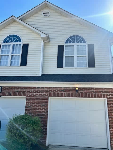 2113 Thornblade Drive – photo 1