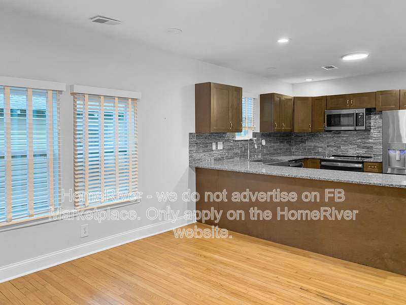 1919 Norwood St – photo 5