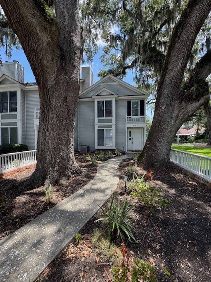 912 Newcastle Street Brunswick, GA 31520 – photo 1