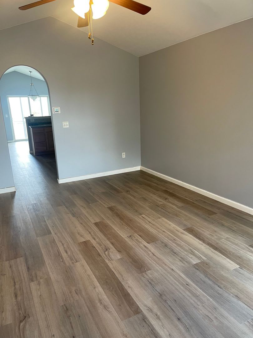 Charming 3 Bed 2 Bath Home In Prime Belgrade Location – photo 2