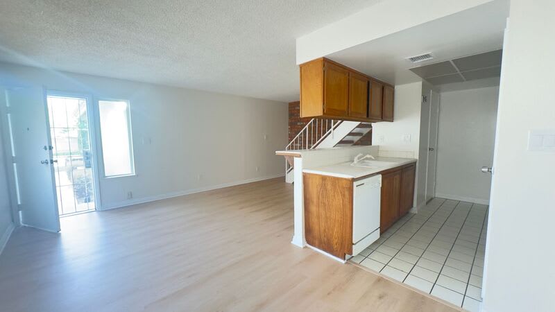 3026 Winfield Ave – photo 3