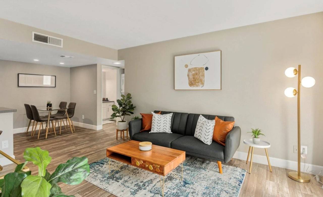 Raystone Apartments – photo 2