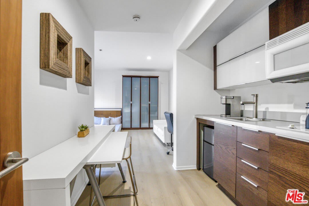 1929 N CURSON Pl – photo 3