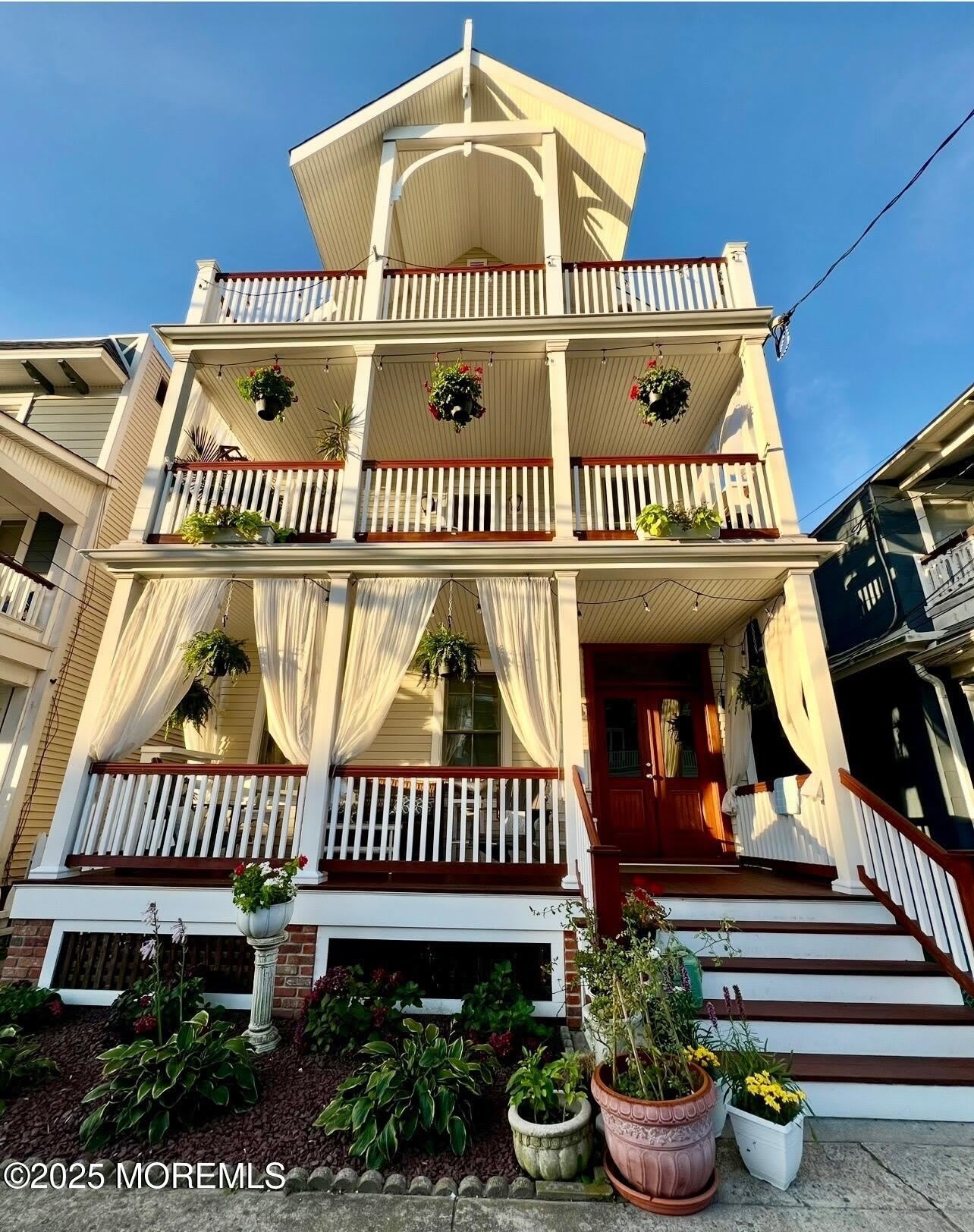 34 Embury Avenue – photo 1