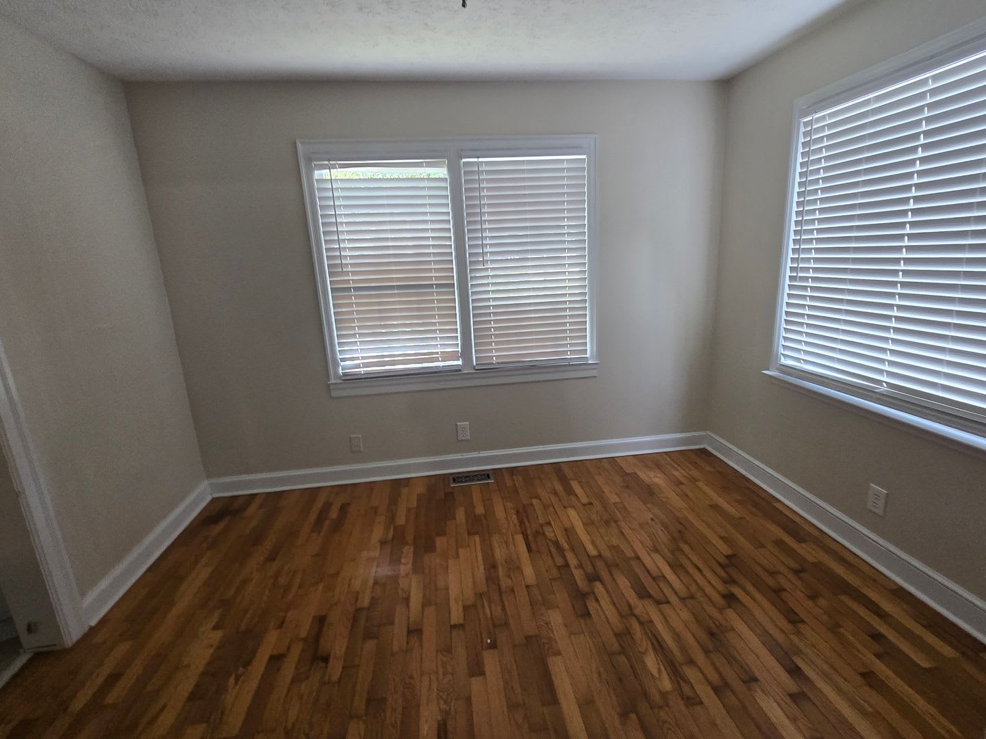 2705 Pecan – photo 4