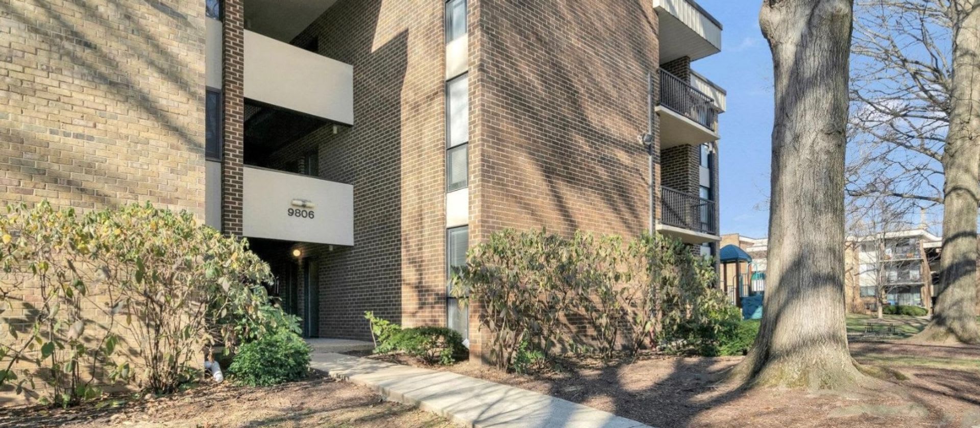 Amazing Location Close To Metro 1Bed 1Bath – photo 1
